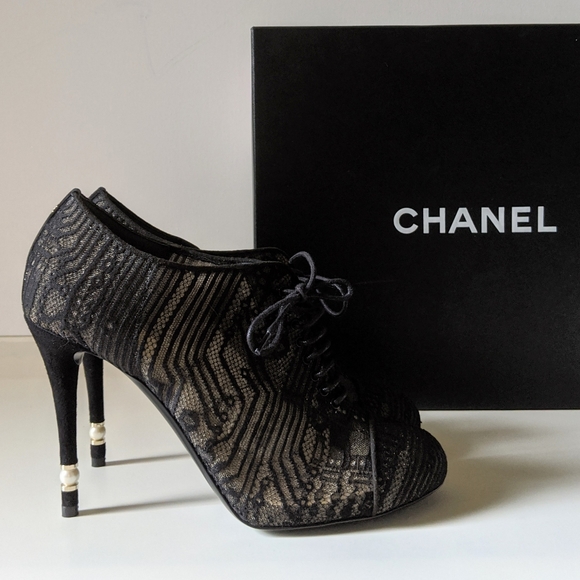 CHANEL Black Lace Up Mesh Pearl Heels Booties 39.5 - Picture 6 of 13